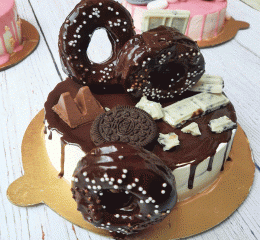 Chocholate Fountain Cake